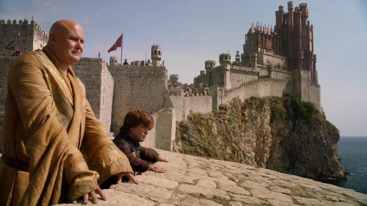 Tyrion and Varys on the walls